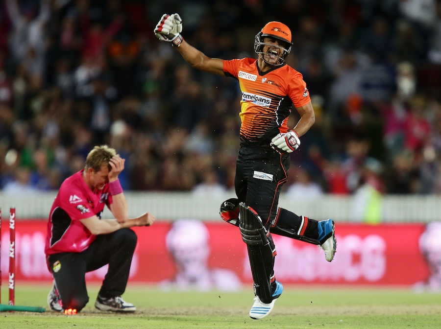 Yasir Arafat celebrates the final-ball victory