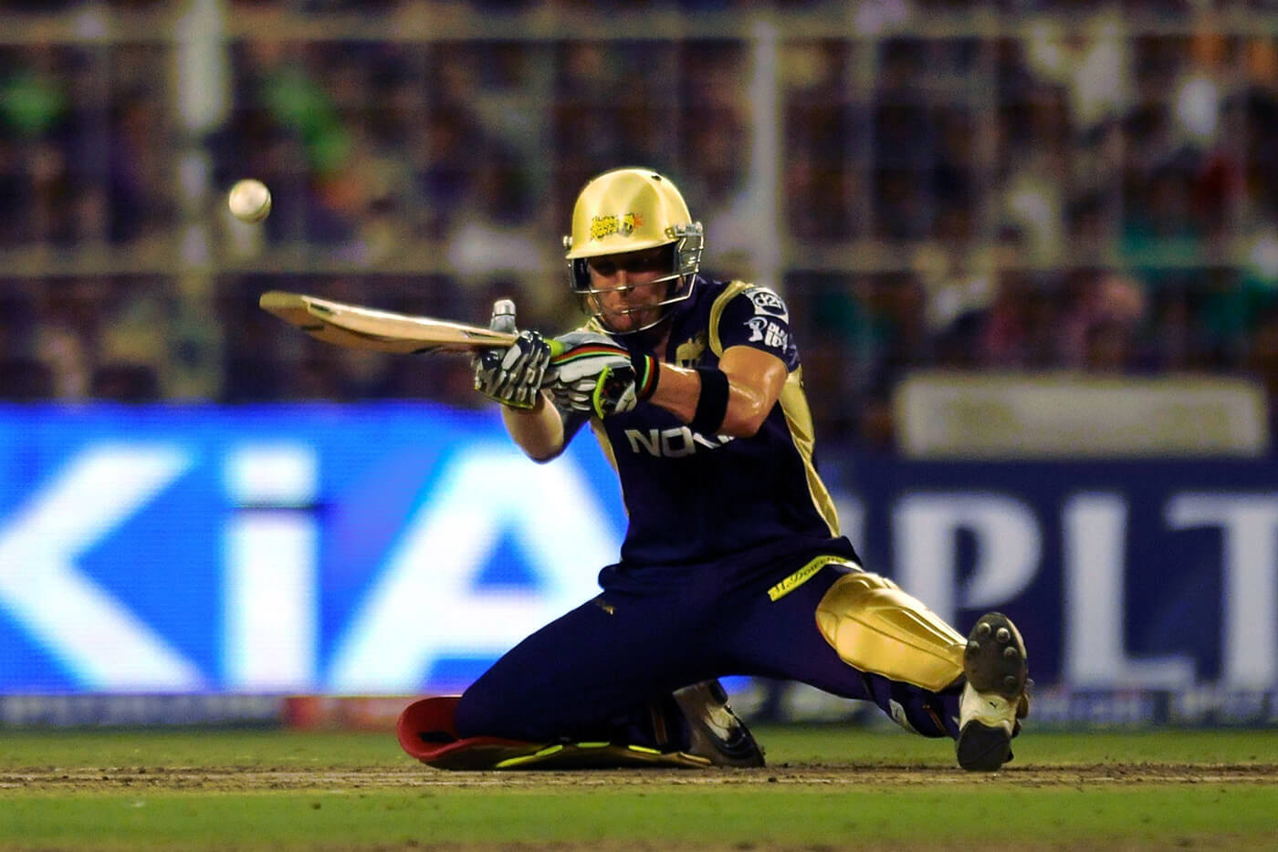 Brendon McCullum attempts the ramp shot