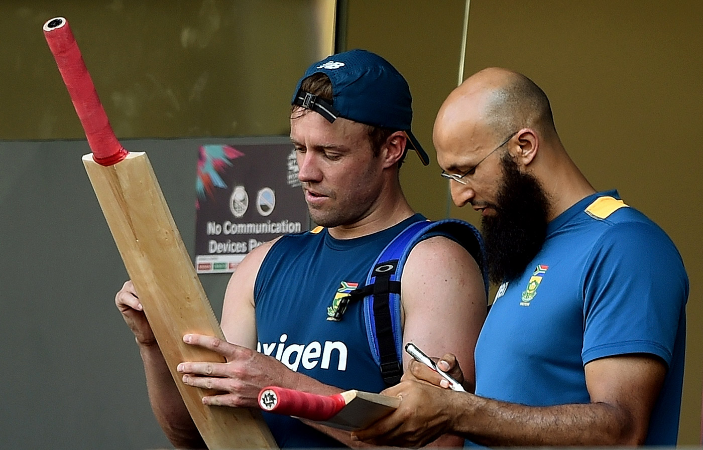 De Villiers says knowing where a bowler is going to bowl comes from a general sporting instinct rather than cricketing insight