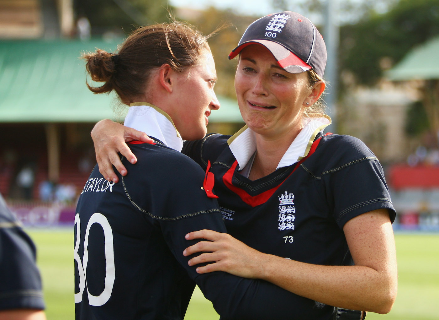 Tears for cheers: Sarah Taylor comes in clutch