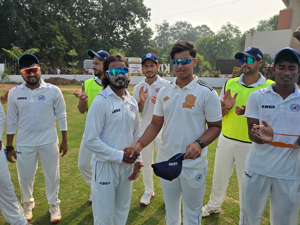Sooryavanshi presents his debuting team-mate Sachin Kumar with his cap