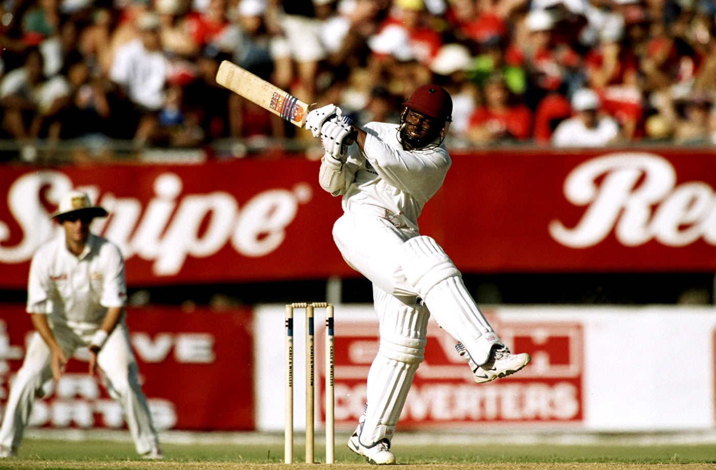 Brian Lara pulls